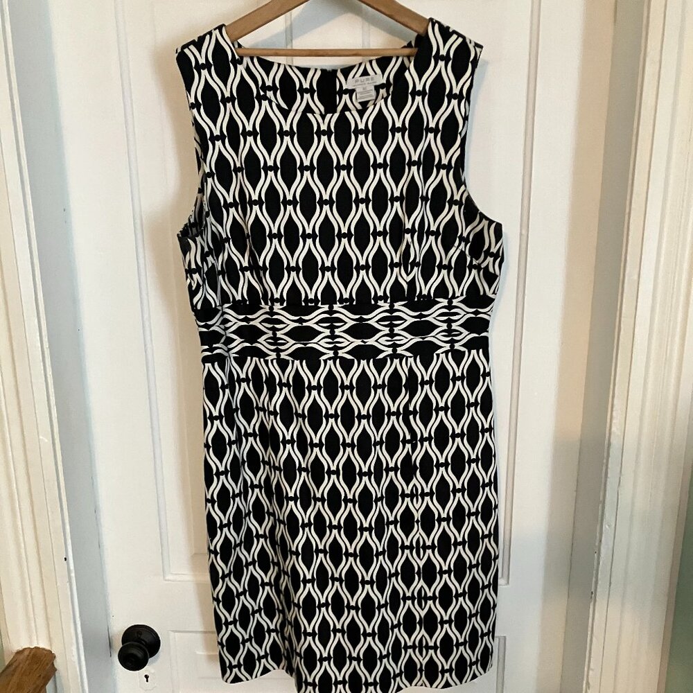 Striking Abstract Sung Dress